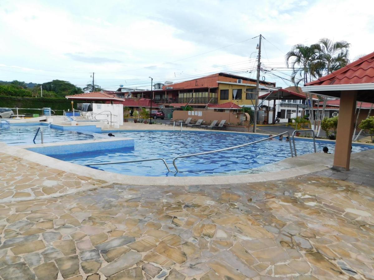 Condo Villa B27 Sleeps Five People - B28 Sleeps Six People - Price Includes Housekeeping Fees Not Taxes - Very Close To The Pool And Beach! Jaco Exterior photo