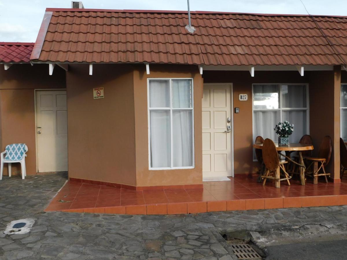 Condo Villa B27 Sleeps Five People - B28 Sleeps Six People - Price Includes Housekeeping Fees Not Taxes - Very Close To The Pool And Beach! Jaco Exterior photo