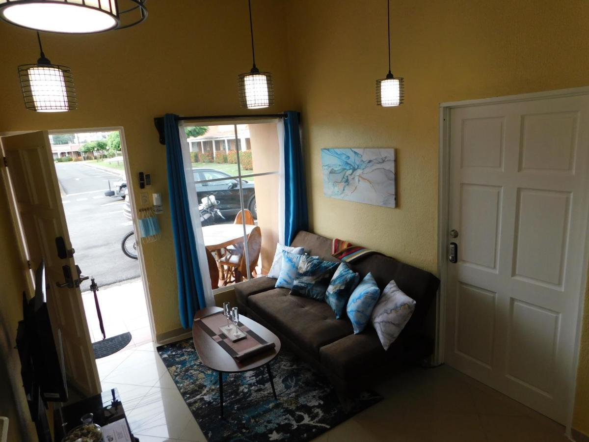 Condo Villa B27 Sleeps Five People - B28 Sleeps Six People - Price Includes Housekeeping Fees Not Taxes - Very Close To The Pool And Beach! Jaco Exterior photo