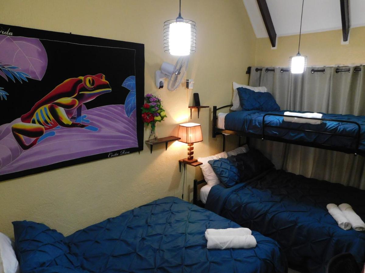 Condo Villa B27 Sleeps Five People - B28 Sleeps Six People - Price Includes Housekeeping Fees Not Taxes - Very Close To The Pool And Beach! Jaco Exterior photo